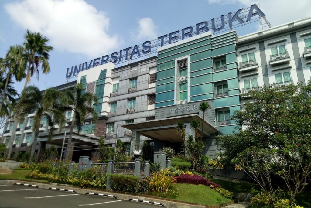 Universitas Terbuka - largest universities in the world